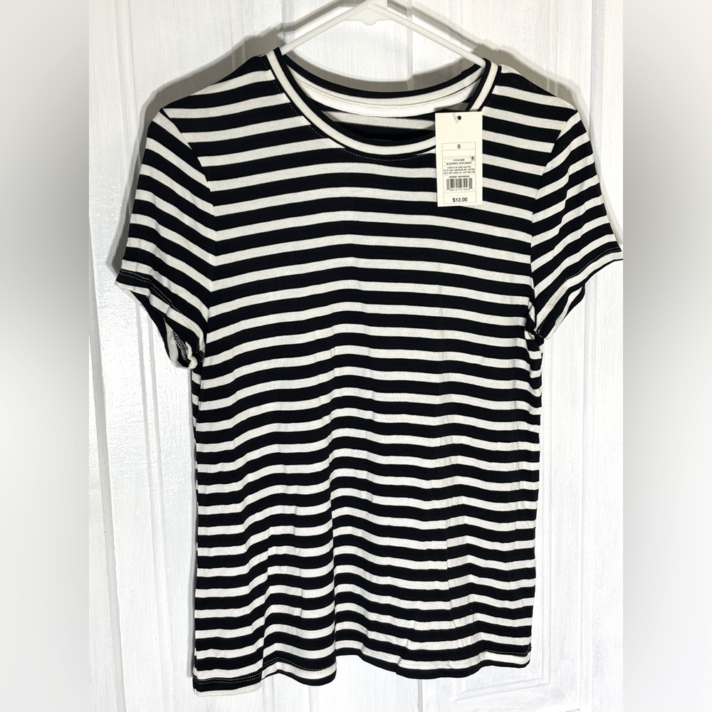 A New Day black and white striped shirt size Small